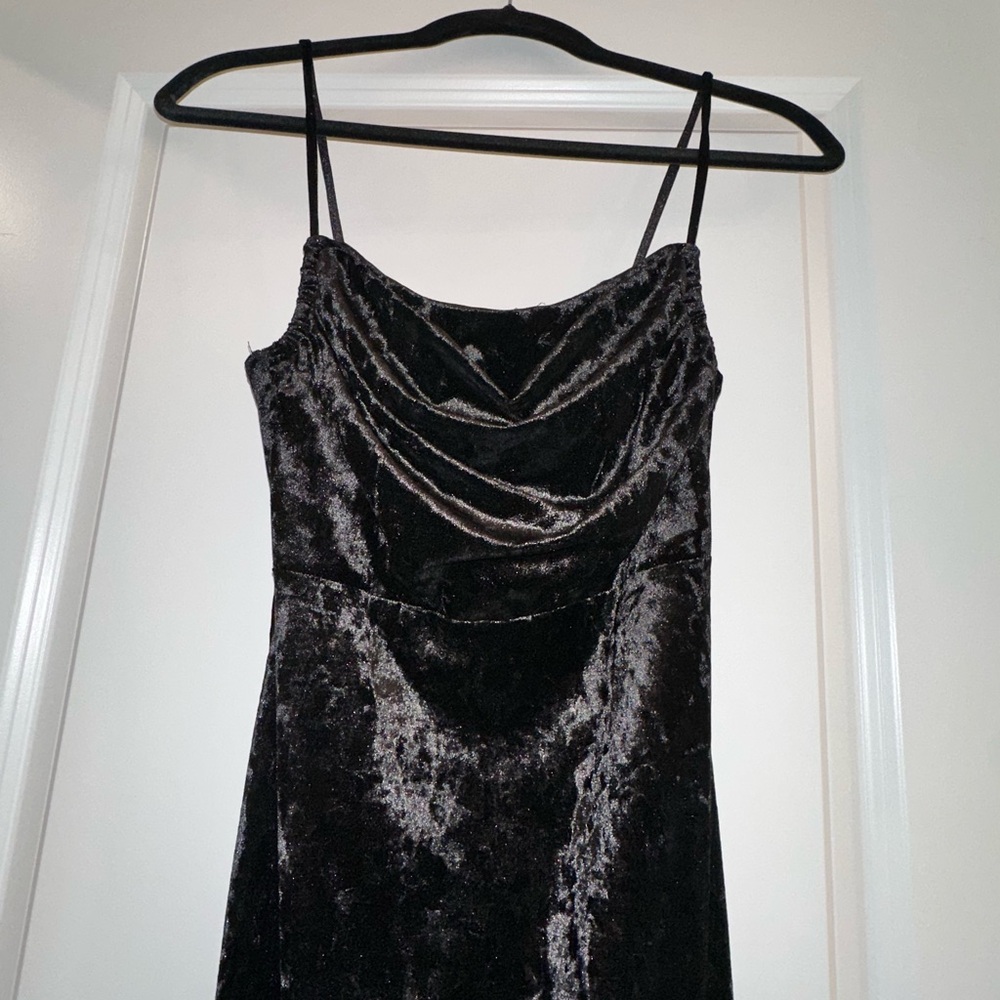 Windsor Elegant Black Velvet Asymmetrical Dress - Picture 2 of 5